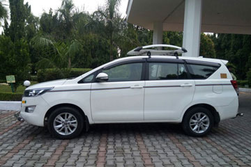 Innova Crysta Car hire